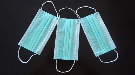 Disposable Non-Woven Surgical Facemask With Earloop Active Carbon Facemask